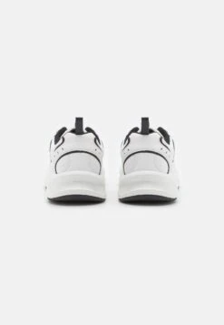 Sneakers Laag - White/Black -Dameskledingwinkel 10dc8ceabb98486fb86f4c1c71ed7311