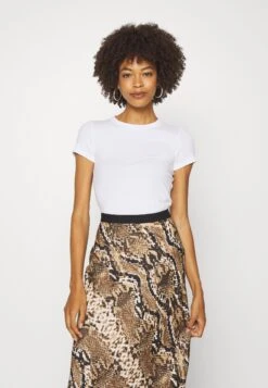 Anna Field 2 Pack - T-Shirt Basic - White/Black 9 Anna Field 2 Pack - T-Shirt Basic - White/Black -Dameskledingwinkel 17265aa2e8a64fcdb619d6c67b90b54e