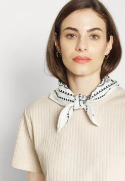 Top Skirt Set - Kokerrok - 003 - Off-White -Dameskledingwinkel 17d77307363e48c6bd680b42cdfb7bf7