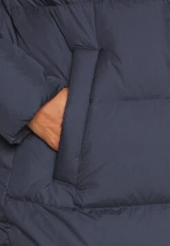 Marc O'Polo Coat Filled Fixed Hood Welt Pockets Side Slits With Press Buttons - Donsjas - Deep Blue Sea -Dameskledingwinkel 20a7aa97587845b3991fbff790d22ec4