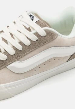 Vans Knu Skool Unisex - Skateschoenen - Beige/Light Brown/White -Dameskledingwinkel 238d05ef32444177a29e31853b0263e3