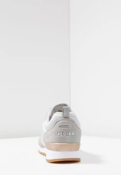 Skechers Sneakers Laag - Light Grey -Dameskledingwinkel 3234c6e42c2a4cc48b396c45fcf18dad