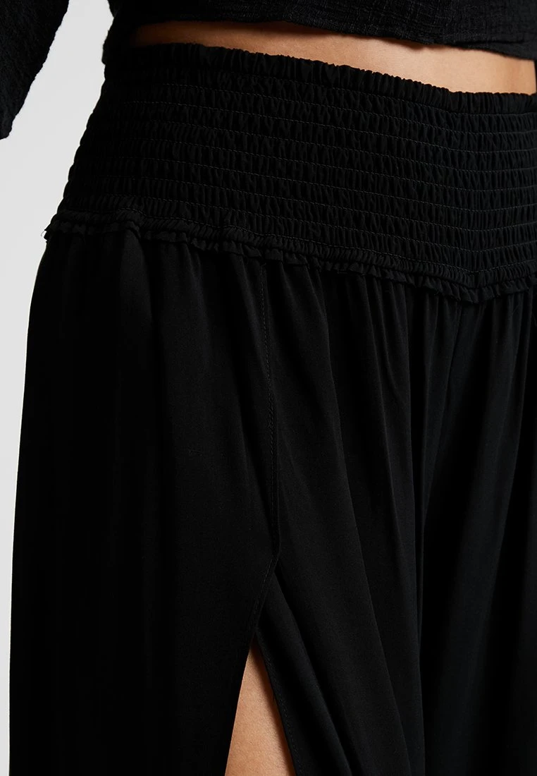 Seafolly Beach Basics Shirred Waist Wrap Pant - Strandaccessoire - Black 5 Seafolly Beach Basics Shirred Waist Wrap Pant - Strandaccessoire - Black - Afbeelding 5