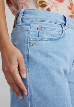 Mos Mosh Hailee Boyd - Bootcut Jeans - Light Blue 11 Mos Mosh Hailee Boyd - Bootcut Jeans - Light Blue -Dameskledingwinkel 44a47930fe784f3897804fa7120ae52c