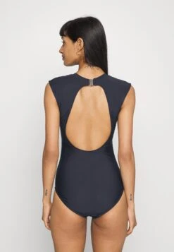 Seafolly Summer Salt Cap Sleeve One Piece - Badpak - Black 7 Seafolly Summer Salt Cap Sleeve One Piece - Badpak - Black -Dameskledingwinkel 4a0ea54801a049d182ecc9ebbac897a0