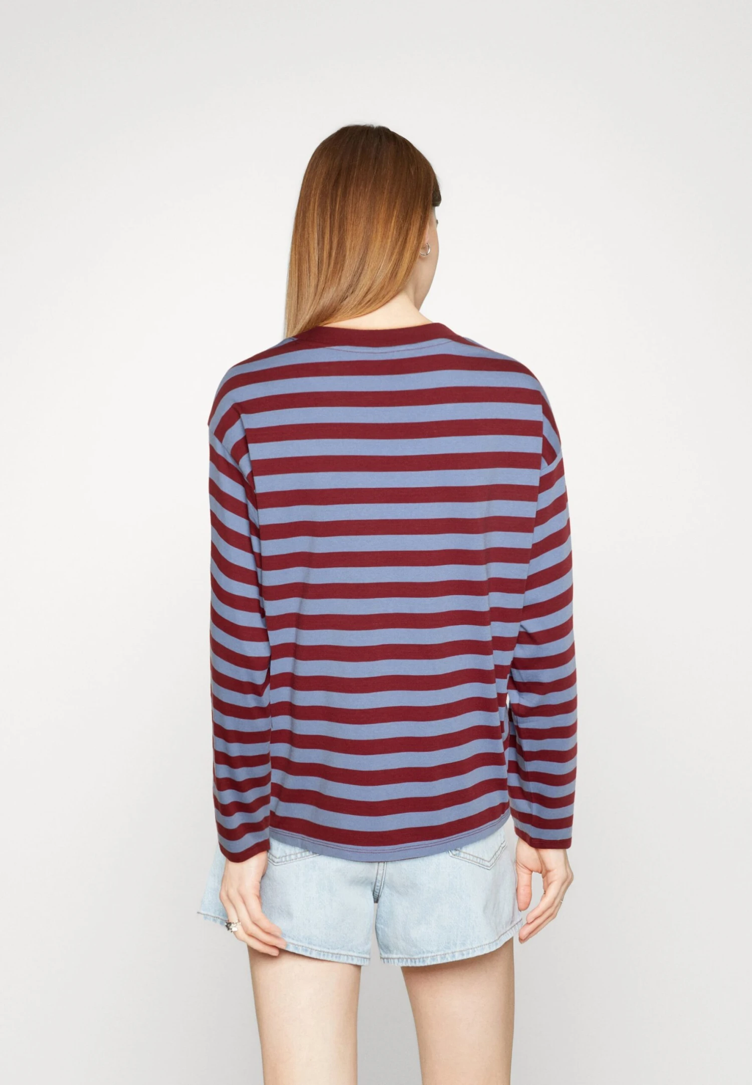Monki Longsleeve - Dark Red/Blue 3 Monki Longsleeve - Dark Red/Blue - Afbeelding 3