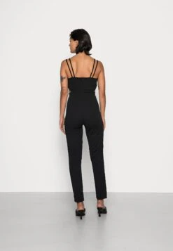 Wal G Nikita Cut Out - Jumpsuit - Black -Dameskledingwinkel 523f9beaa4bf46c587d614163cad1190