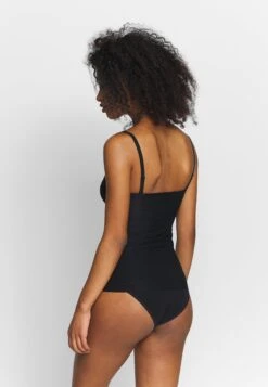 Chantelle Hemd - Schwarz 7 Chantelle Hemd - Schwarz -Dameskledingwinkel 5414217804414a8780e7a15dde8c01ff