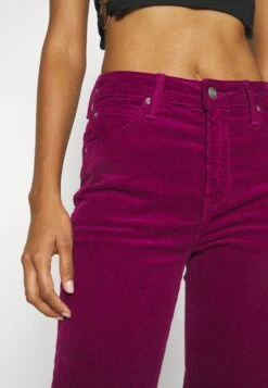 Lee Breese - Flared Jeans - Foxy Violet 15 Lee Breese - Flared Jeans - Foxy Violet -Dameskledingwinkel 545ceb9203164e60b84ea764807806aa