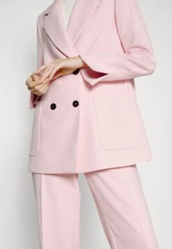 MARC CAIN Blazer - Soft Powder Pink -Dameskledingwinkel 5b6f8c4fef4644fea8ba3c69dff2421b