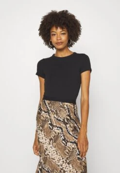 Anna Field 2 Pack - T-Shirt Basic - White/Black 11 Anna Field 2 Pack - T-Shirt Basic - White/Black -Dameskledingwinkel 6be78dc0fc6f4f2fa77c4ba07785597b