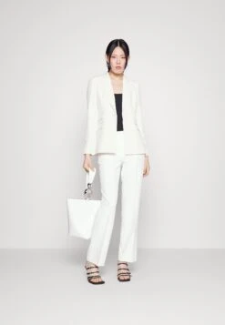 Bruuns Bazaar Rubysus Nora- Blazer - Snow White -Dameskledingwinkel 74892e9850934010a86c86df2e4a70db