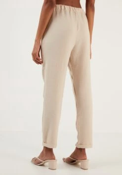 LELA Slim Fit - Broek - Stone -Dameskledingwinkel 768a4bd8c79f4f1596c10fdc2f212d70