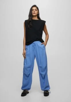 PULL & BEAR Flowing Parachute - Trainingsbroek - Blue -Dameskledingwinkel 76b5554eeedb4185ac671c0acc712aae