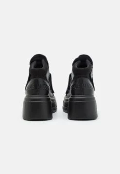 Steve Madden Trimmers - Sneakers Hoog - Black -Dameskledingwinkel 7aebe800ba9f48e09785964fd2d4dc45