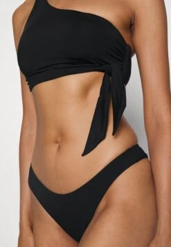 Seafolly Collective One Shoulder- Bikinitop - Black 9 Seafolly Collective One Shoulder- Bikinitop - Black -Dameskledingwinkel 7d768e3fcf5f478ba6293bcaa0015da5
