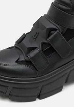 Steve Madden Trimmers - Sneakers Hoog - Black -Dameskledingwinkel 7eaed5cff0ea43438c0e4484cc41dbf7