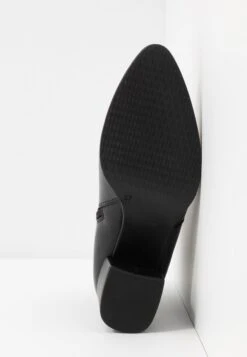 Anna Field Leather - Korte Laarzen - Black 13 Anna Field Leather - Korte Laarzen - Black -Dameskledingwinkel 7f870b1f66a44c7d88258333fefb9857