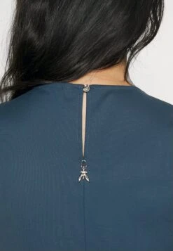 Patrizia Pepe Abito Dress - Etui-Jurk - Petrol Blue 11 Patrizia Pepe Abito Dress - Etui-Jurk - Petrol Blue -Dameskledingwinkel 80744c49664d40dfa78874c1dc2c9735
