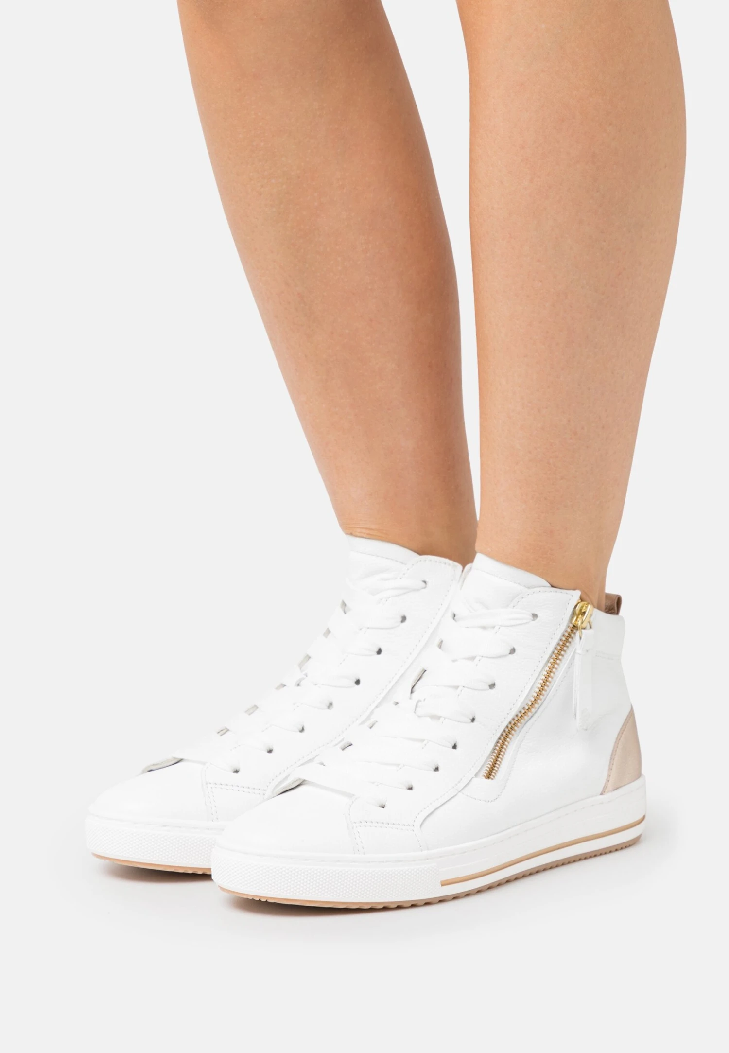 Gabor Comfort Sneakers Laag - Weiss/Muschl/Gold 1 Gabor Comfort Sneakers Laag - Weiss/Muschl/Gold