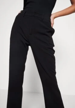 Noisy May Nmrobyn Bootcut Pants - Broek - Black -Dameskledingwinkel 9055c2c81dc0472abc1c22ace32f153f