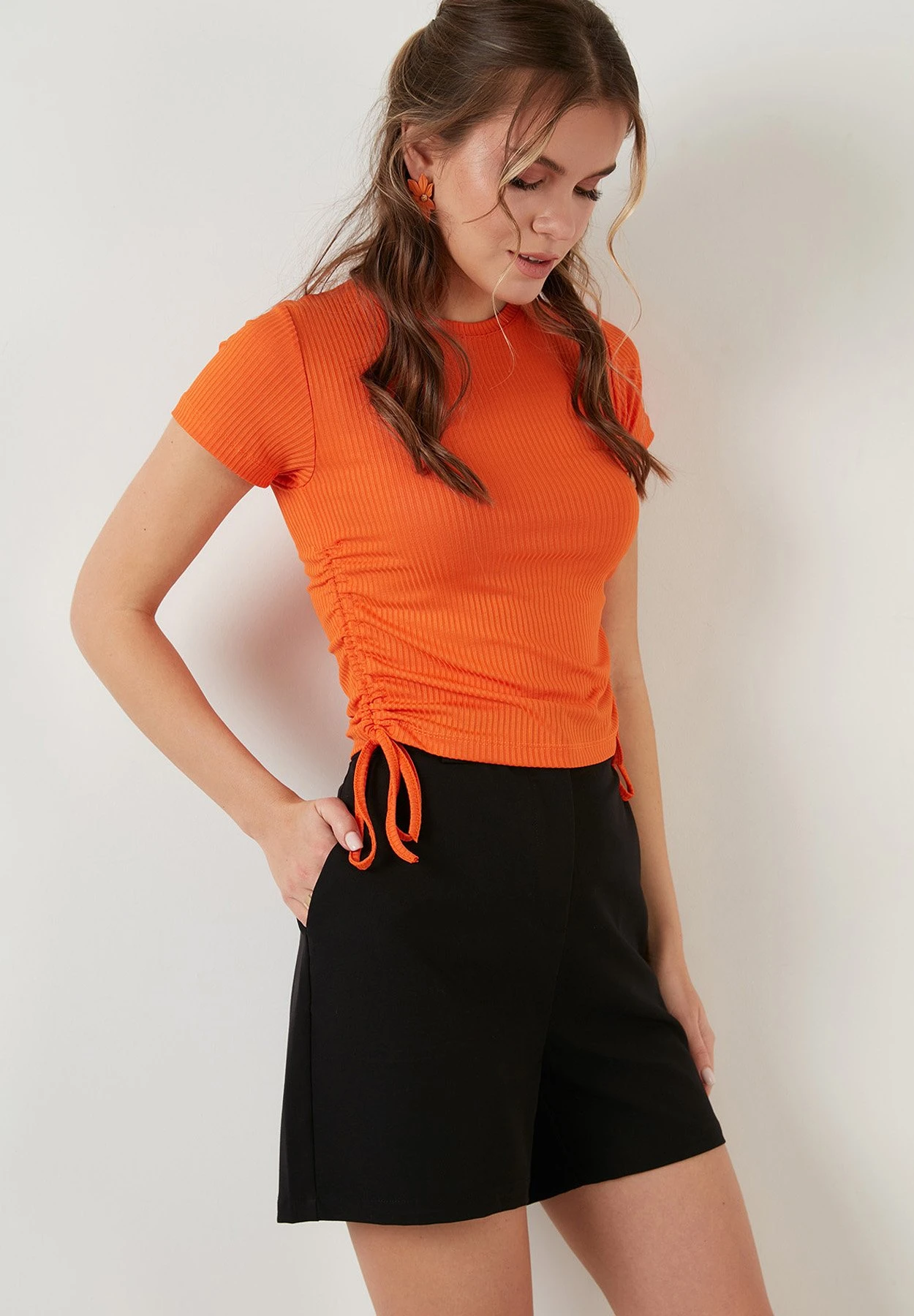 LELA Slim Fit - Blouse - Orange Color 1 LELA Slim Fit - Blouse - Orange Color