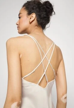 Anna Field Bridal Nightie / 003 - Off-White - Nachtjapon - 003 - Off-White -Dameskledingwinkel 9c3870beb15a4e44a97686ec673230cd