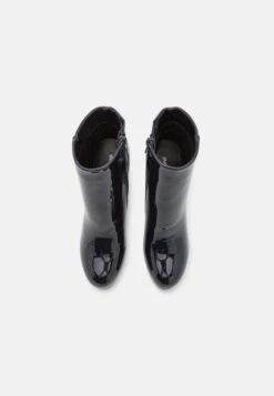 Even&Odd Enkellaarsjes Met Plateauzool - Dark Blue -Dameskledingwinkel 9e24490e01a2403d9dafe728e7db5794