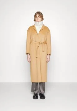 Filippa K Alexa Coat - Mantel - Light Camel -Dameskledingwinkel a0d80ae0894a4290a4daac80ef0dec77