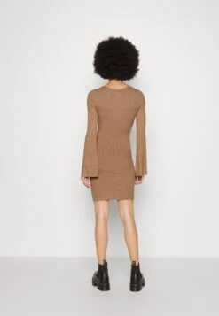 Even&Odd Knit Loose Fit Flared Sleeves Dress - Gebreide Jurk - Camel -Dameskledingwinkel a23ed7db08e747158081f9e23ee8b51d