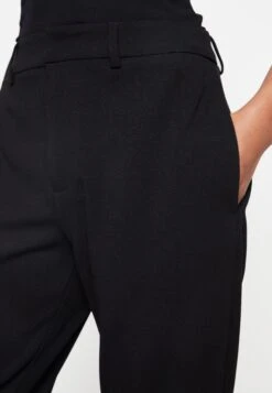 Noisy May Nmrobyn Bootcut Pants - Broek - Black -Dameskledingwinkel aba89a5446264367a79862c9ea9ab27c
