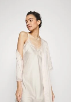 Anna Field Bridal Nightie / 003 - Off-White - Nachtjapon - 003 - Off-White -Dameskledingwinkel b0d5595a3a9e44e28968fba66029159e