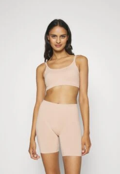 Chantelle Smooth Comfort Wirefree Bra - Bustier - Sirocco -Dameskledingwinkel b95b9da6d7294dd7aa9bacfb4365336e