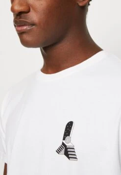 Kaotiko Washed Dreamlike Unisex - T-Shirt Print - White -Dameskledingwinkel bdbd7ffb348f4637b4453f11625138be