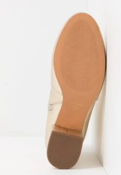 Anna Field Korte Laarzen - Gold -Dameskledingwinkel c469a4e915e944edacb7db551c6d118c