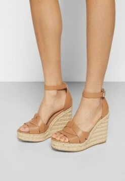 Steve Madden Sivian - Sandalen Met Hoge Hak - Camel -Dameskledingwinkel daf19e6f2cf1455f97e29475188049aa