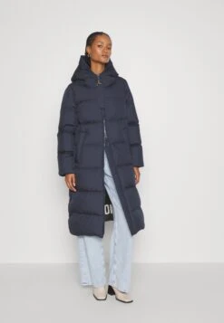Marc O'Polo Coat Filled Fixed Hood Welt Pockets Side Slits With Press Buttons - Donsjas - Deep Blue Sea -Dameskledingwinkel e05c64f9f12043fb97203fbfcc690c42