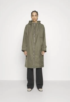 Marc O'Polo Coat Long Padded Fixed Hood Zipper Drawstring Waist - Parka - Olive Crop -Dameskledingwinkel e8301f35293c4838b1beeb8452123219